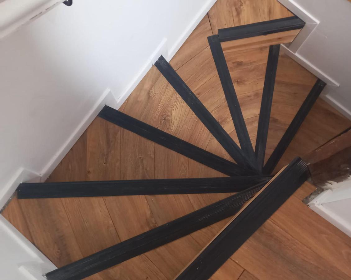 شقة Chez Ma Petite Reine 1 بونتواز المظهر الخارجي الصورة